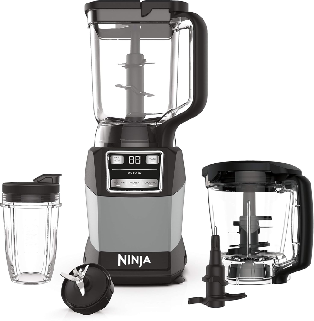 best blender for smoothie bowls Nutribullet 1200W full-size blender combo