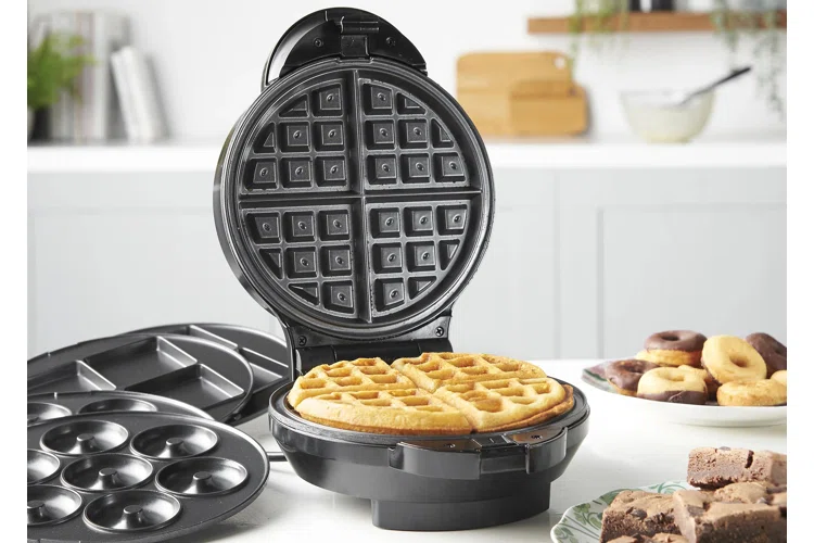 how to use a waffle maker step by step cooking waffle